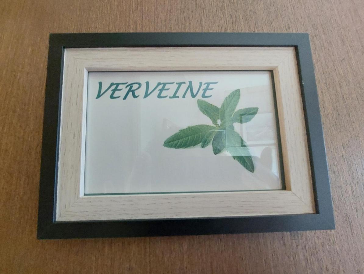 Longere Villariane Naveil Екстериор снимка